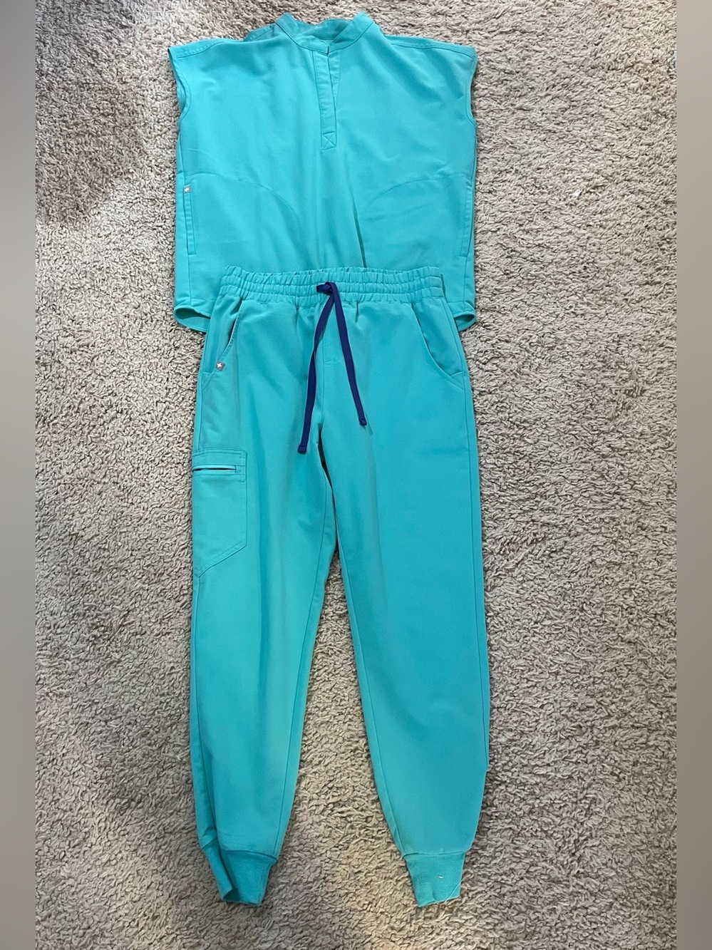 Figs Scrub set top XS bottoms SMALL PETITE